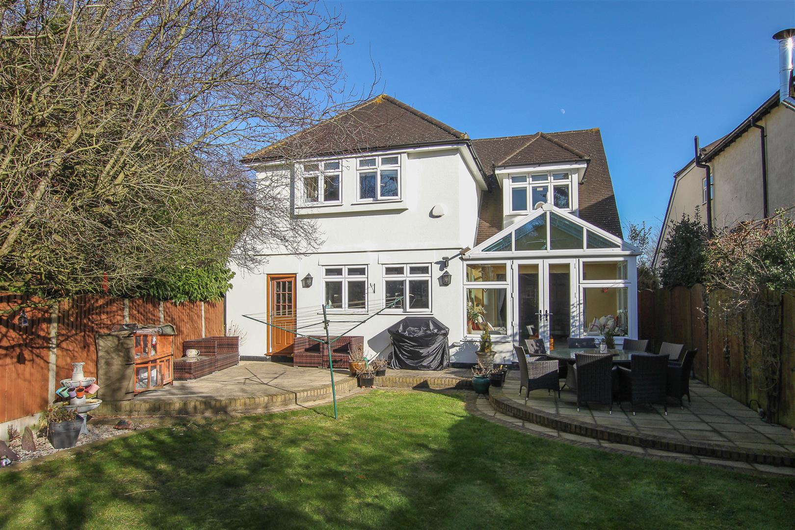 Doddinghurst Road, Doddinghurst, Brentwood Keith Ashton